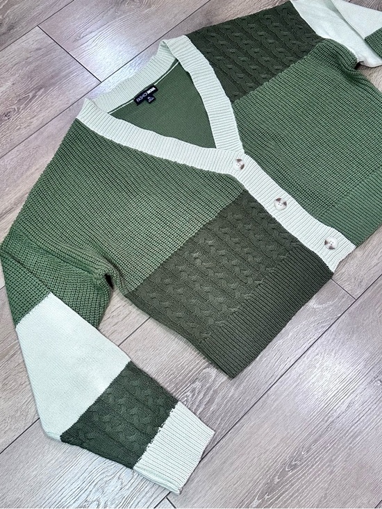 Fashion Nova Cropped Color Block Button Cardigan - Picture 9 of 16